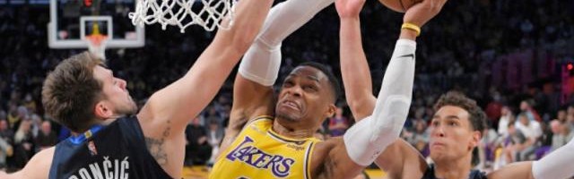 华体会官网APP-送走韦少成双方共识 为留詹姆斯他们必须孤注一掷